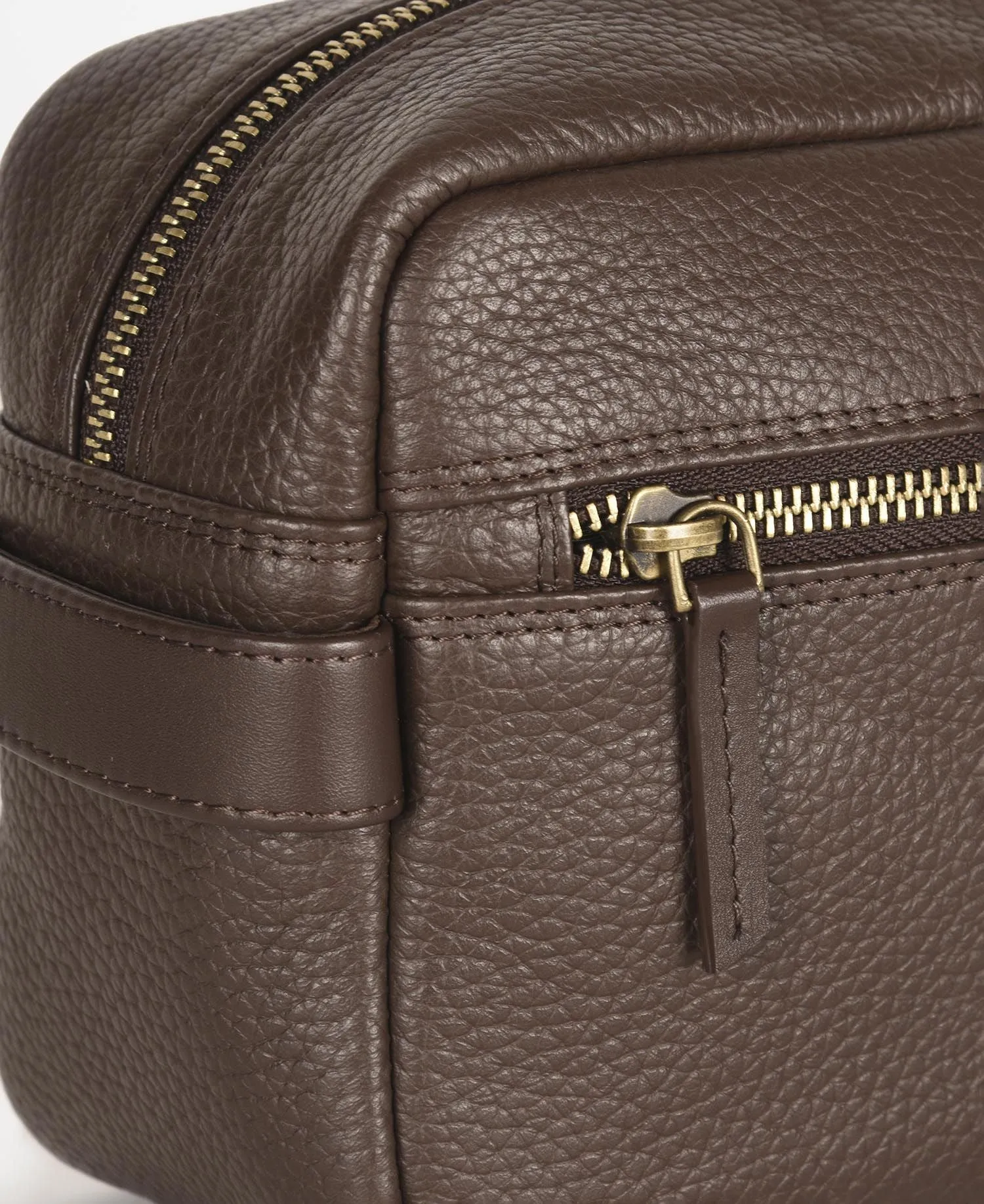 Barbour Highgate Leather Washbag