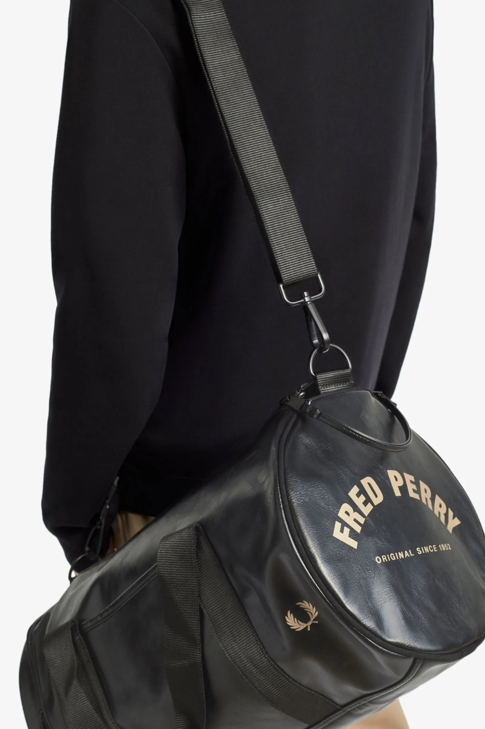 BLACK TONAL PU BARREL BAG