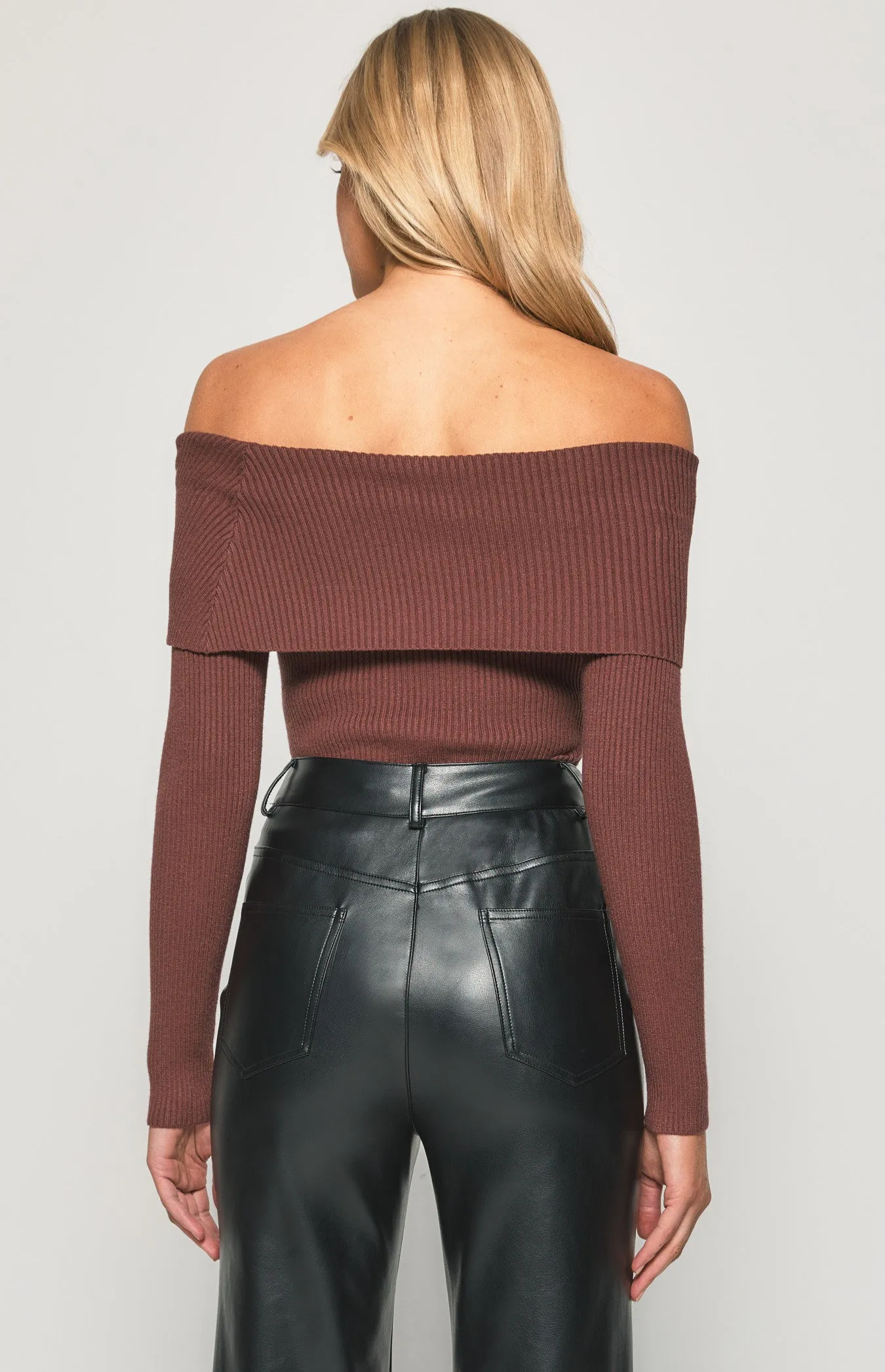 Cara Off Shoulder Bodysuit - Chocolate