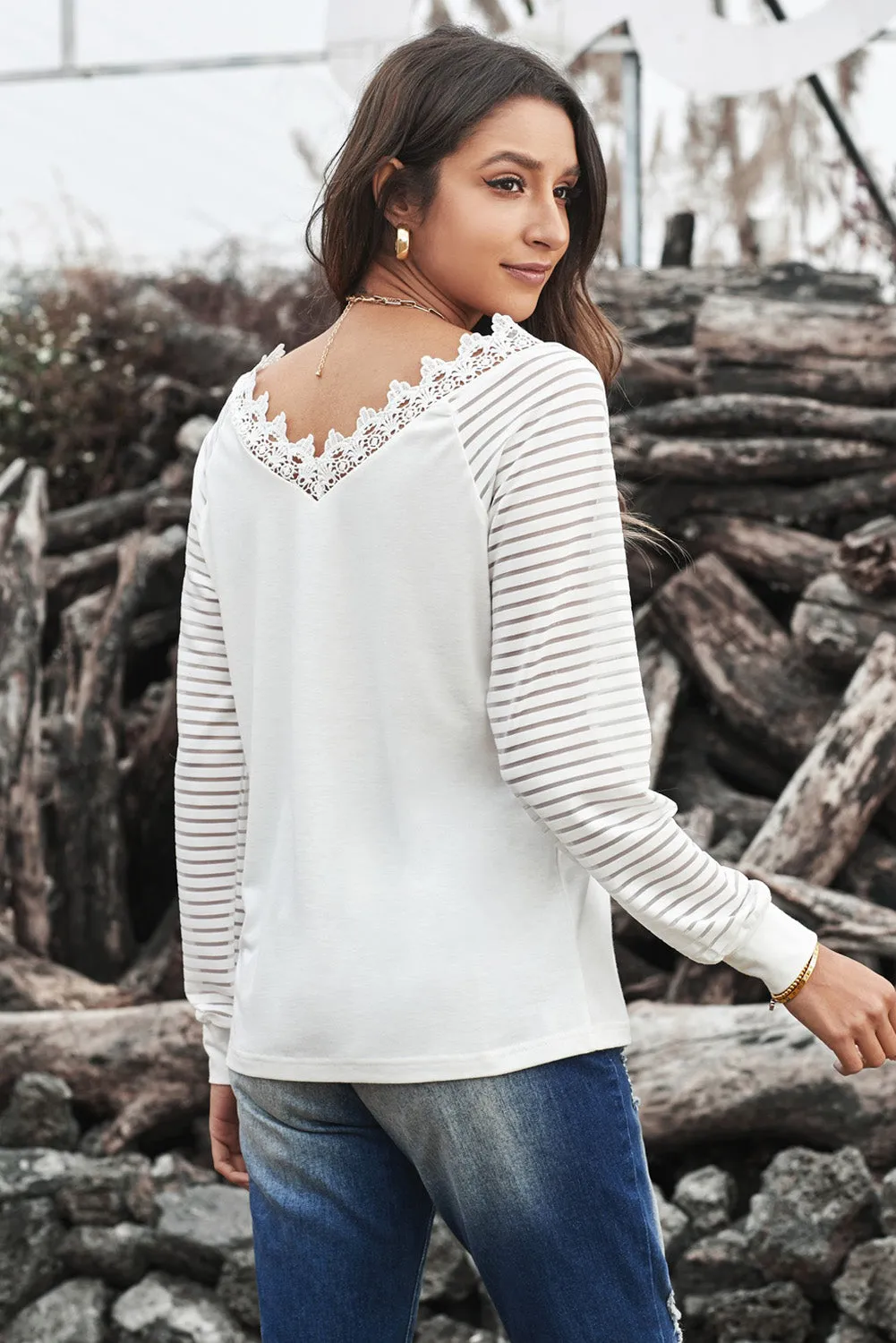 Chic White Deep V-neck Lace Stripe Long Sleeve Top