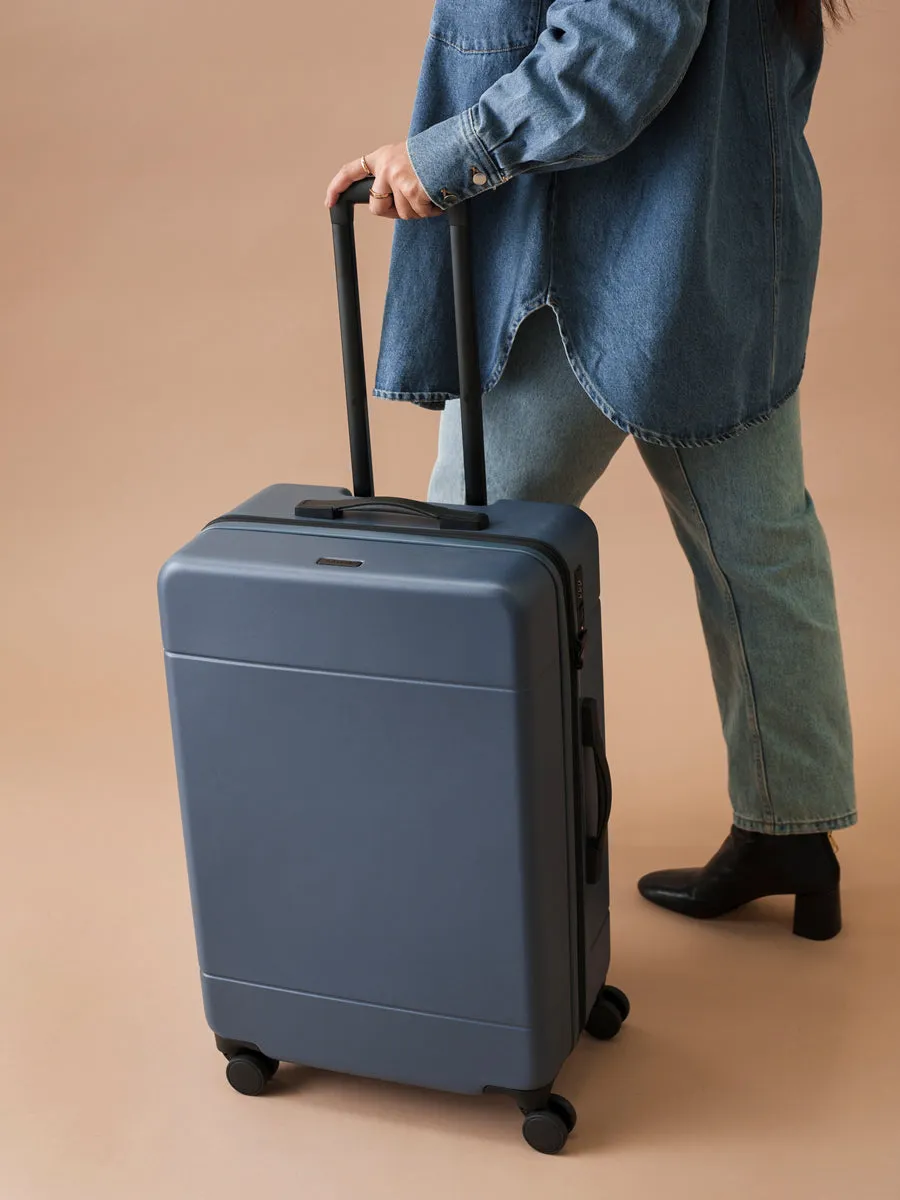 Hue Large Luggage