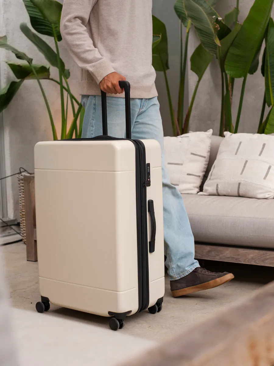 Hue Large Luggage