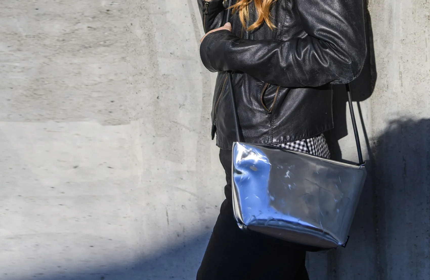 InZu Mouse Silver Crossbody Bag