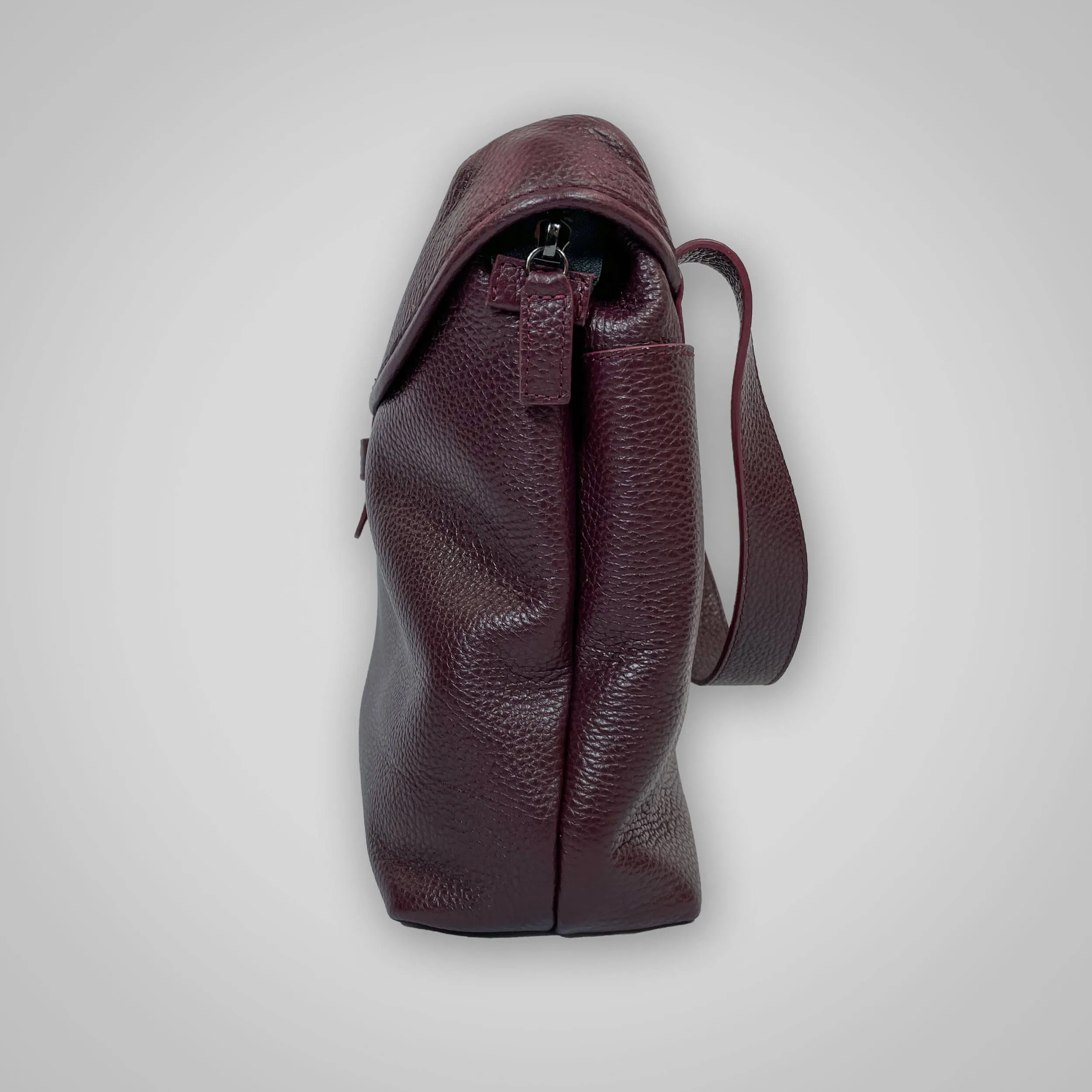 LEATHER MESSENGER BAG BURGUNDY