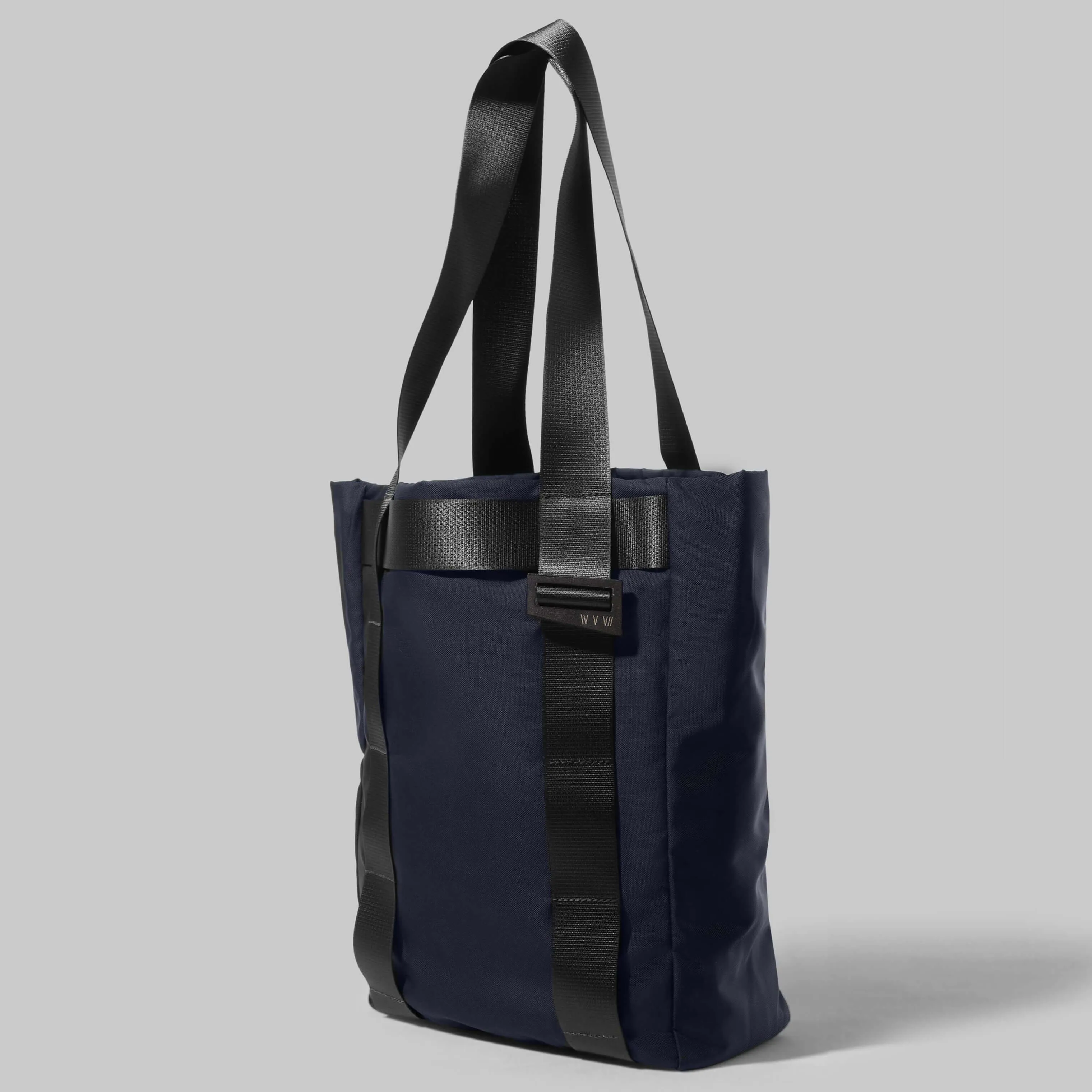 MAATHAI Tote in Econyl