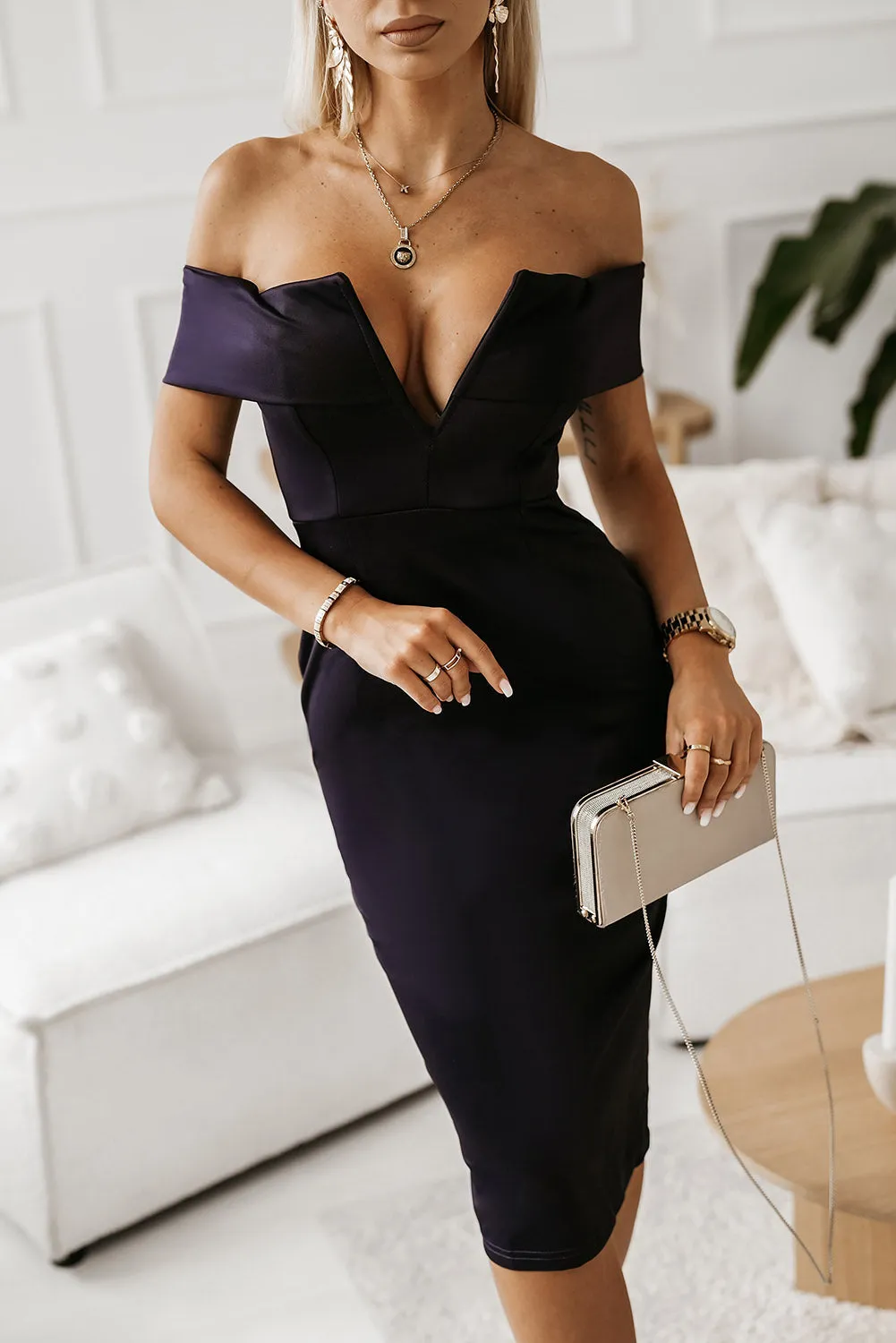 Off-Shoulder Zip-Back Slit Dress In Wine