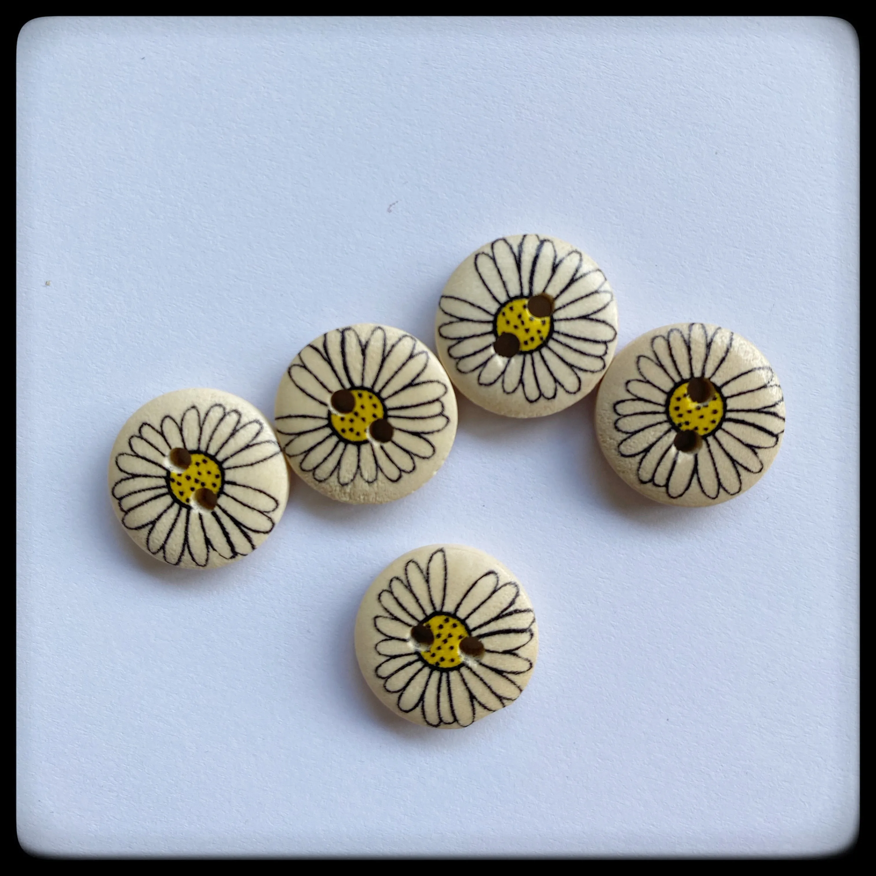 "Daisy" wooden baby buttons