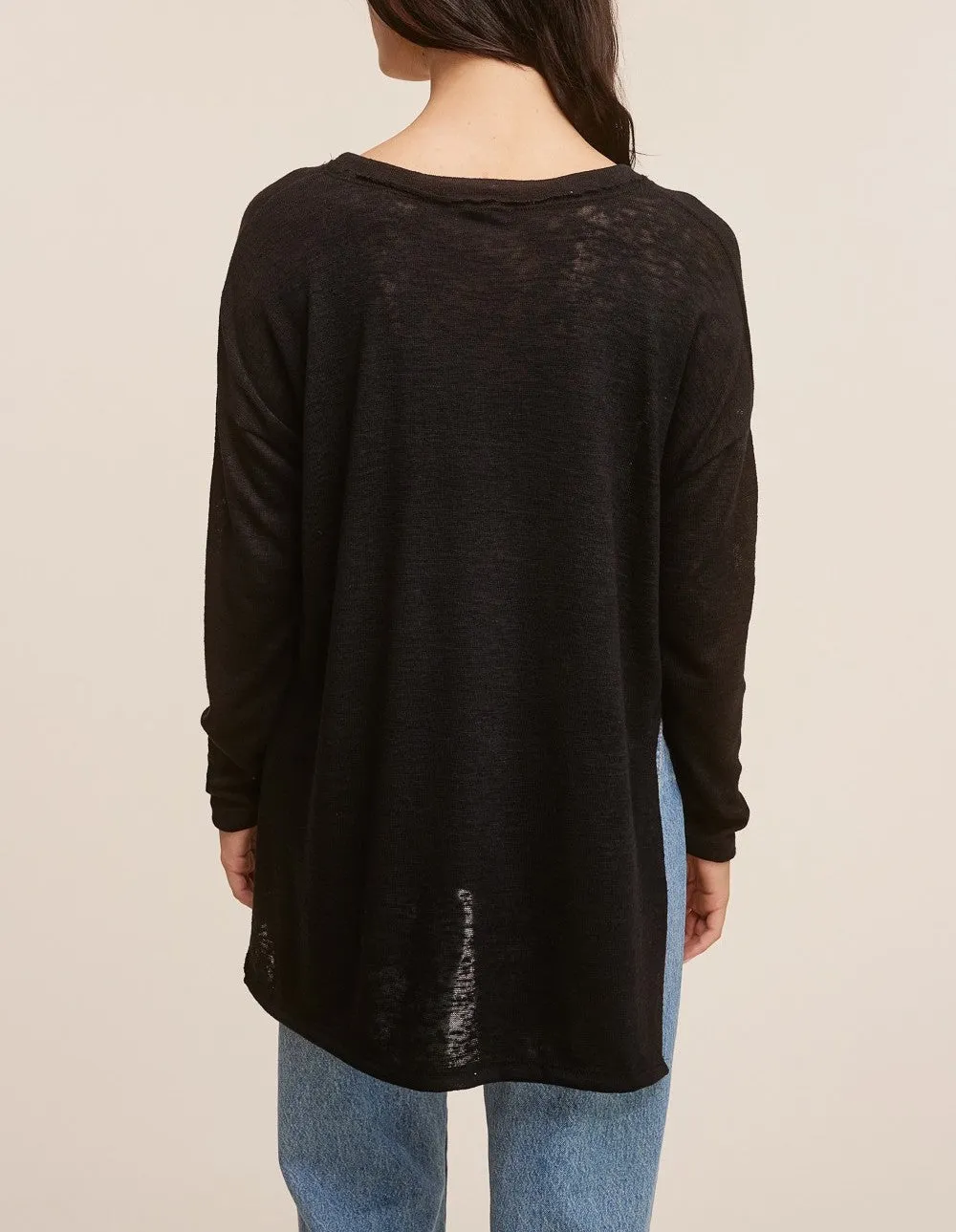 Raquel V-Neck Long Sleeve Top